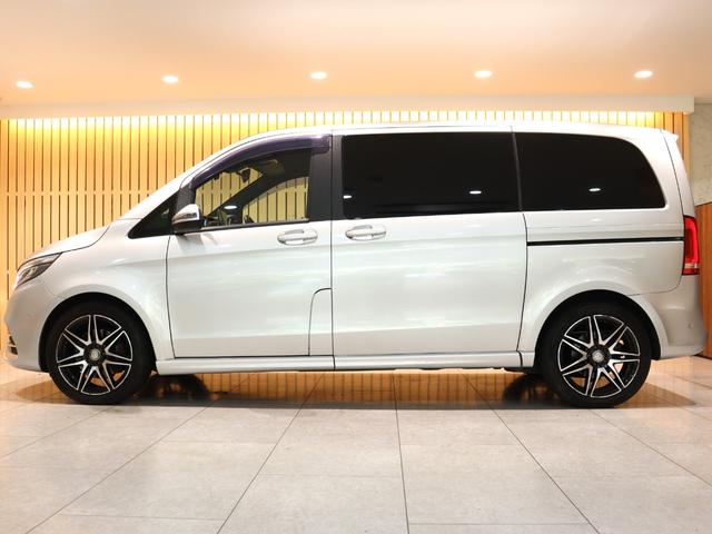 MERCEDES BENZ V-CLASS V220D SPORTS