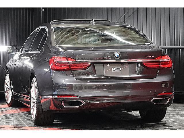 BMW 7 SERIES 740i