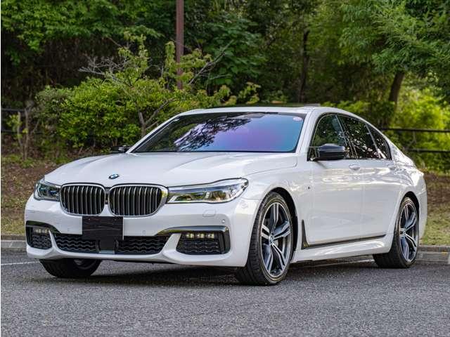 BMW 7 SERIES 740i M-SPORT