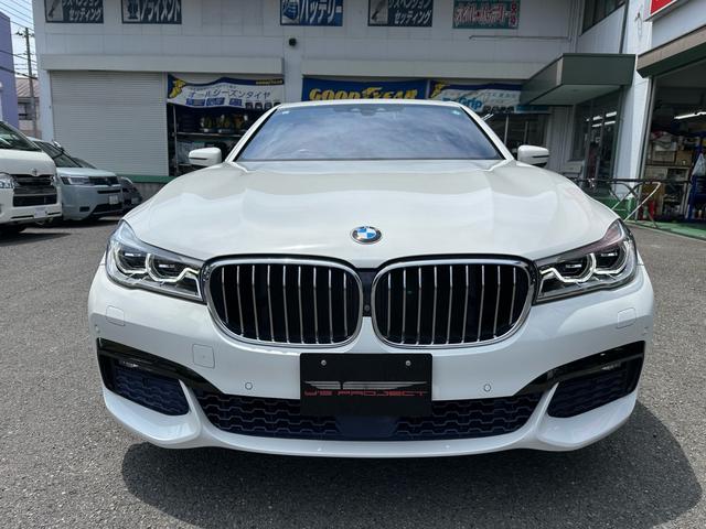 BMW 7 SERIES 740i M-SPORT