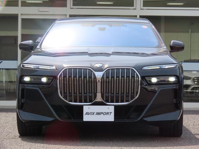 BMW 7 SERIES 740i M-SPORT