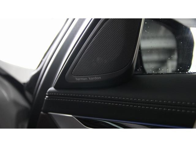 BMW 7 SERIES 740i M-SPORT