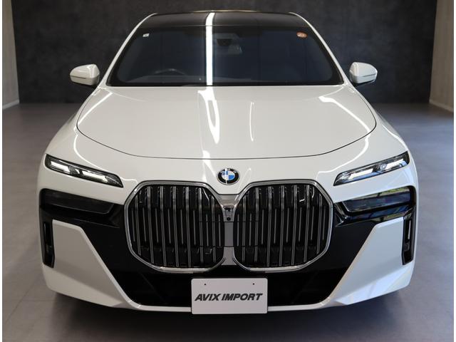 BMW 7 SERIES 740i M-SPORT