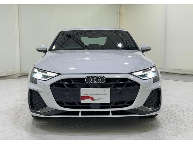 AUDI A3 SEDAN 30 TFSI S LINE