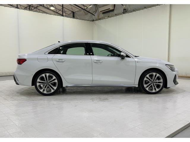 AUDI A3 SEDAN 30 TFSI S LINE