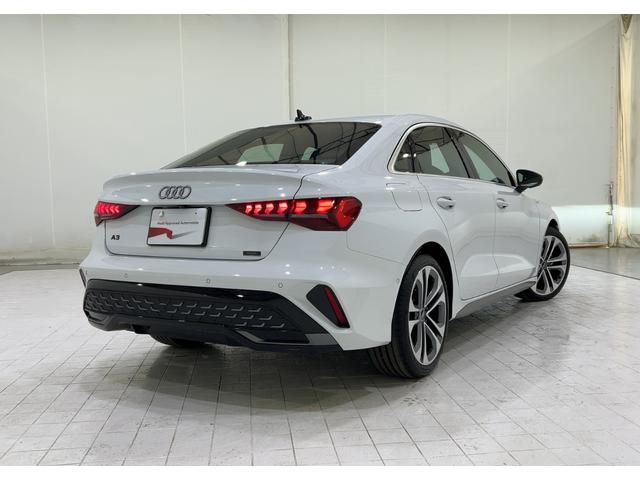 AUDI A3 SEDAN 30 TFSI S LINE