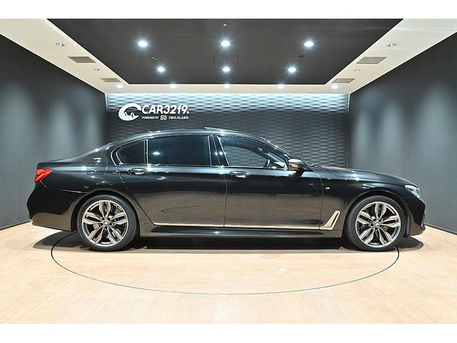 BMW 7 SERIES M760Li X DRIVE