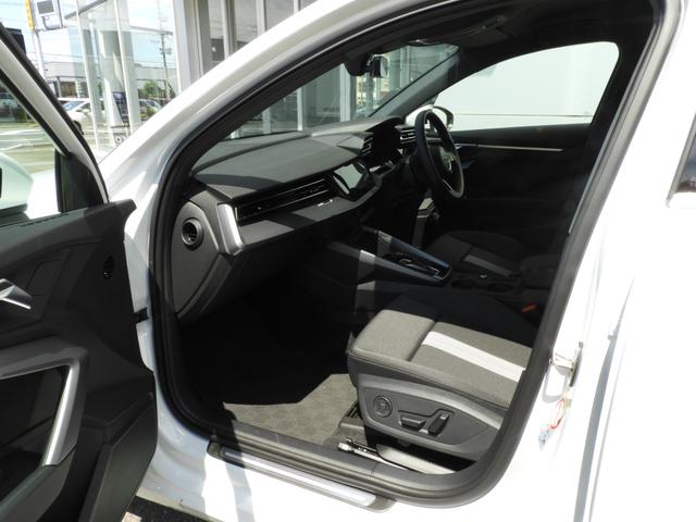 AUDI A3 SEDAN 30 TFSI ADVANCED