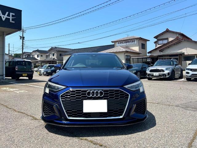AUDI A3 SEDAN 30 TFSI S LINE