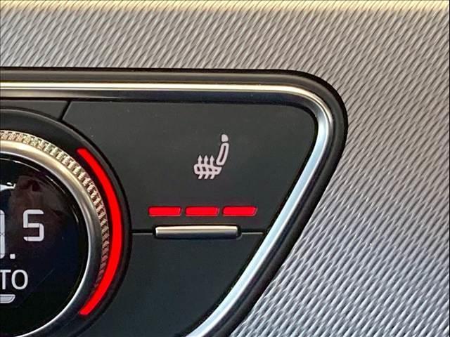 AUDI A4 35TFSI ADVANCED