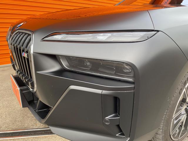 BMW i7 M70 X DRIVE
