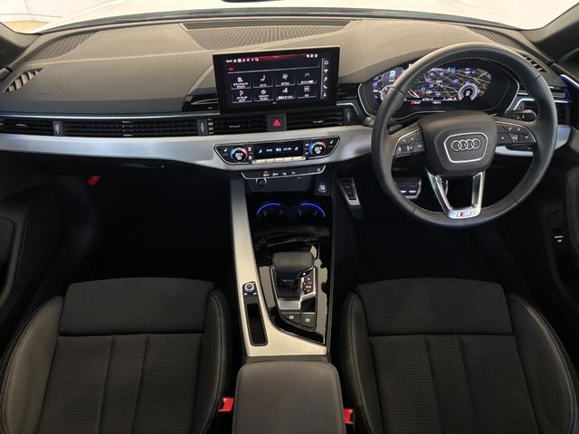 AUDI A4 BLACK STYLE PLUS