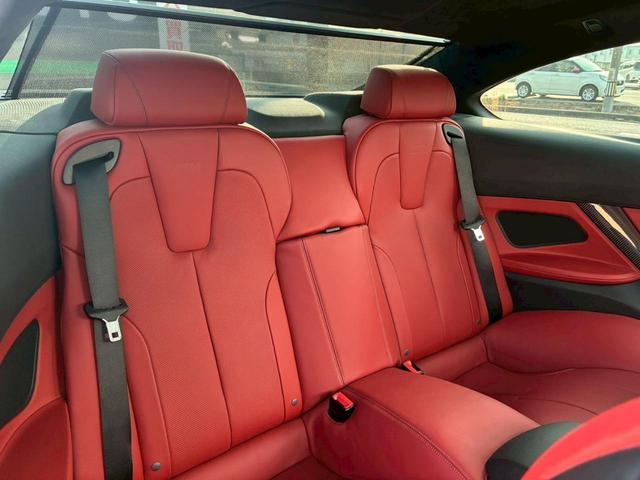 BMW M6 BASE GRADE