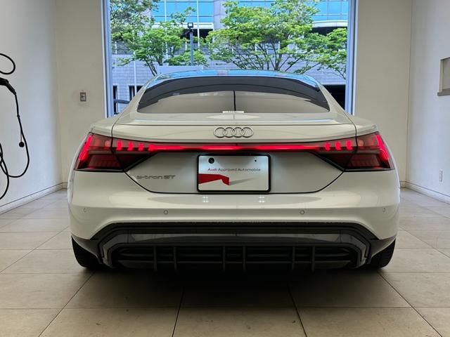 AUDI E-TRON GT QUATTRO BASE GRADE