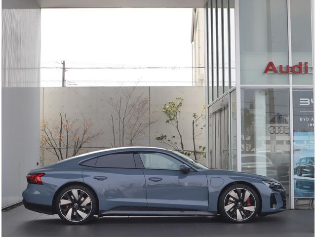 AUDI E-TRON GT QUATTRO BASE GRADE