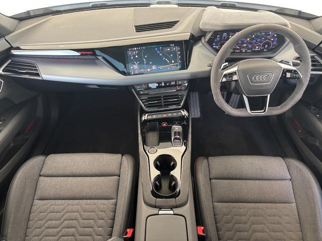 AUDI E-TRON GT QUATTRO BASE GRADE