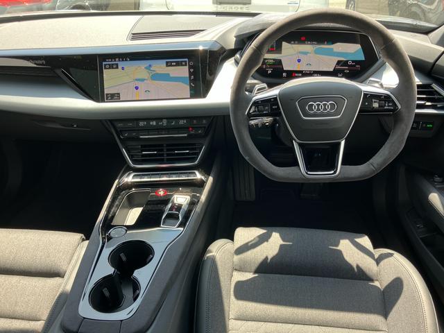 AUDI E-TRON GT QUATTRO BASE GRADE