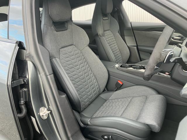 AUDI E-TRON GT QUATTRO BASE GRADE