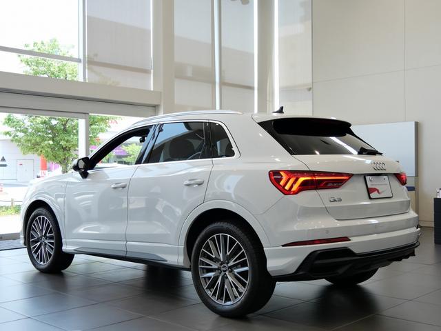 AUDI Q3 35 TFSI S LINE