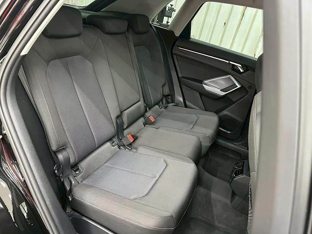AUDI Q3 35 TFSI ADVANCED