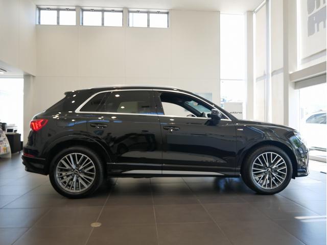 AUDI Q3 35 TFSI S LINE