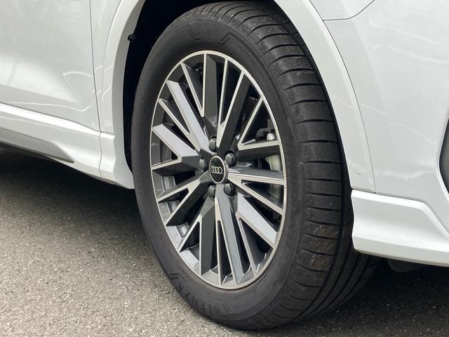 AUDI Q3 35 TFSI S LINE