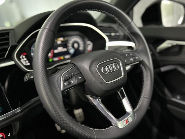 AUDI Q3 35 TFSI S LINE