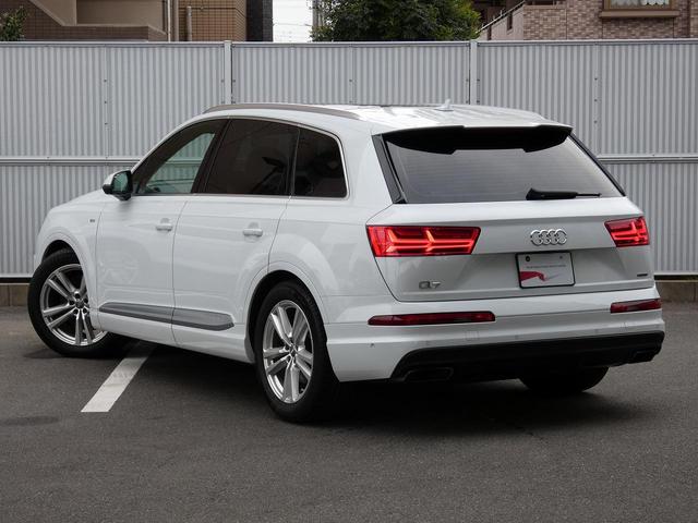 AUDI Q7 55TFSI QUATTRO