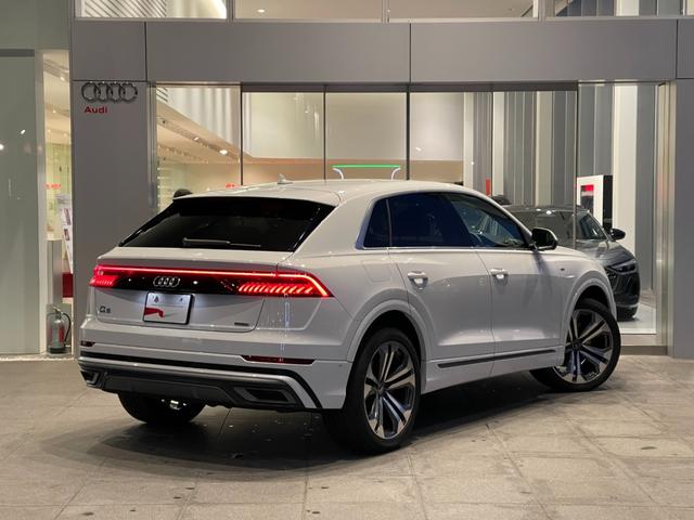 AUDI Q8 55TFSI QUATTRO S LINE