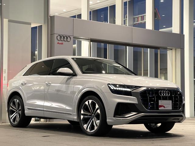 AUDI Q8 55TFSI QUATTRO S LINE