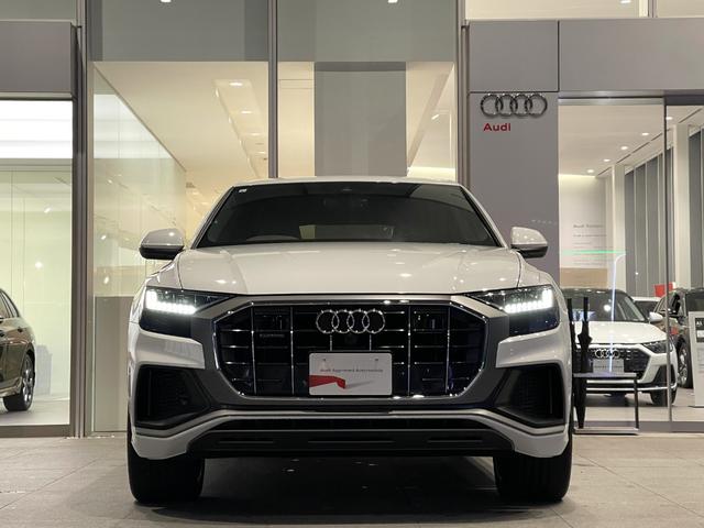 AUDI Q8 55TFSI QUATTRO S LINE