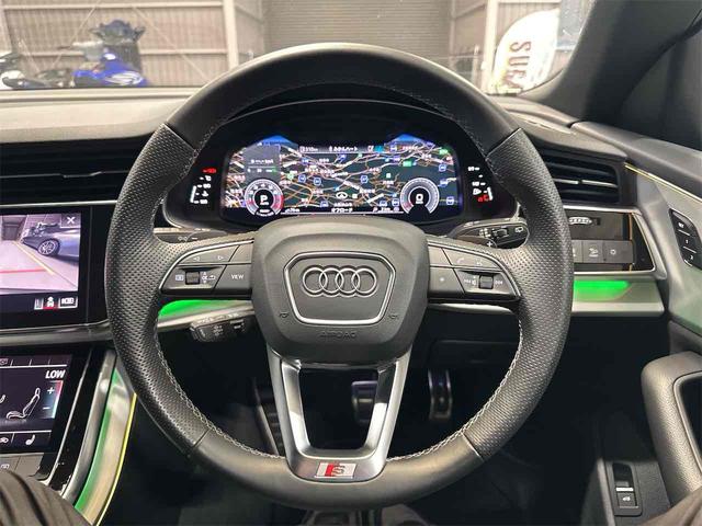 AUDI Q8 55TFSI QUATTRO S LINE
