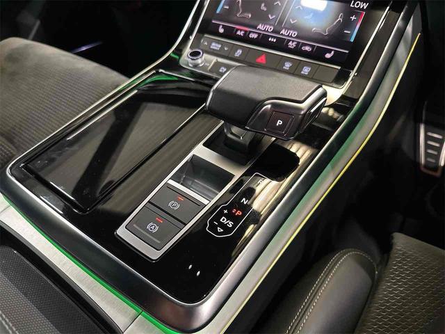 AUDI Q8 55TFSI QUATTRO S LINE