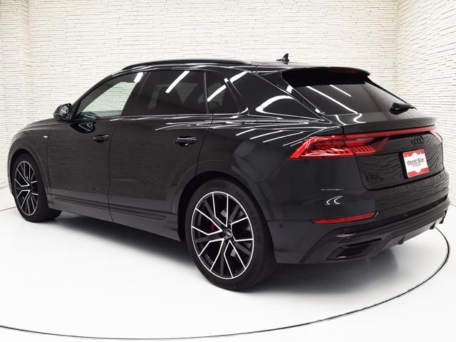 AUDI Q8 55TFSI QUATTRO S LINE