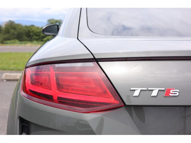 AUDI TTS COUPE MEMORIAL EDITION