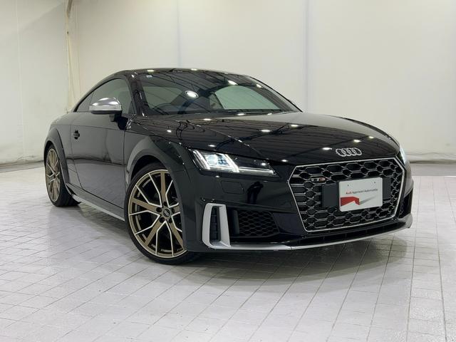 AUDI TTS COUPE MEMORIAL EDITION
