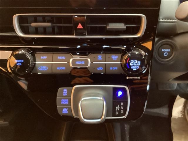 TOYOTA AQUA Z