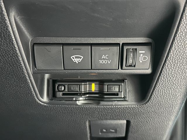 TOYOTA AQUA X