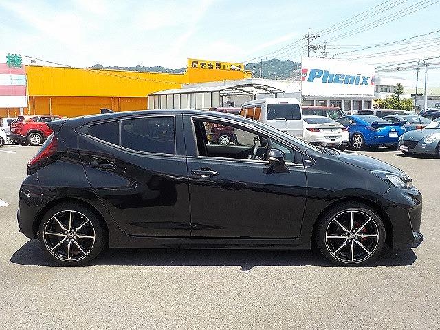 TOYOTA AQUA GR SPORT