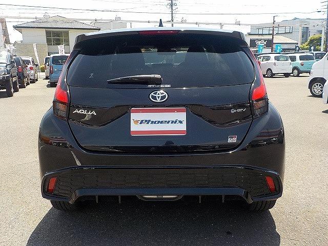 TOYOTA AQUA GR SPORT