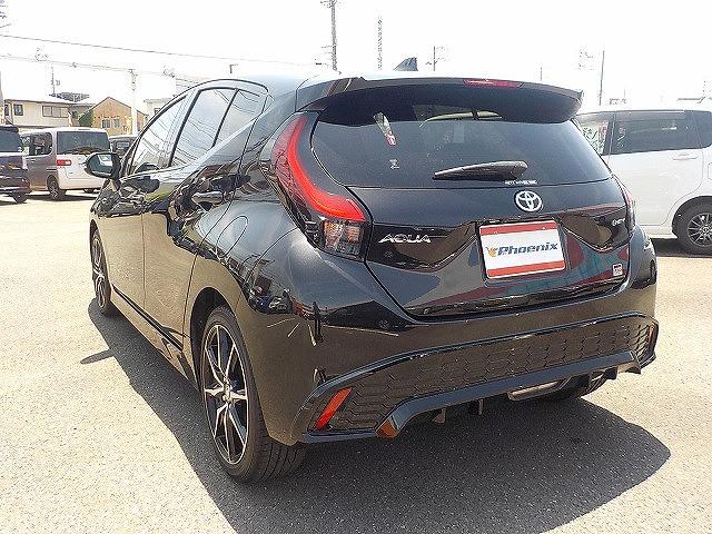 TOYOTA AQUA GR SPORT