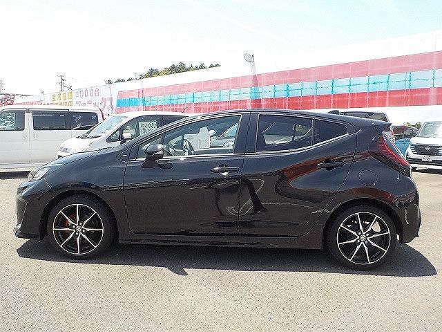 TOYOTA AQUA GR SPORT