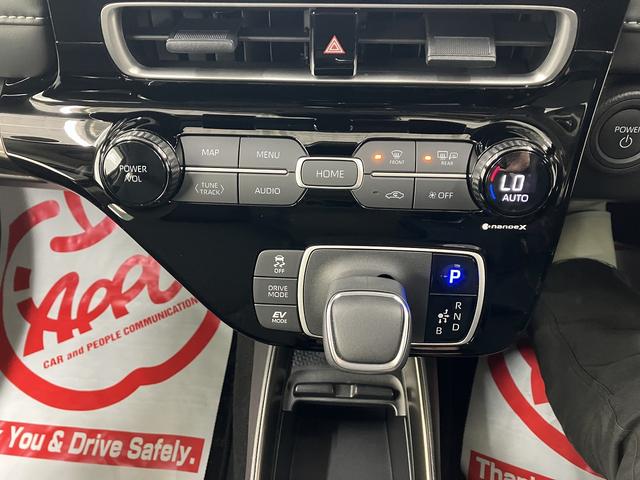 TOYOTA AQUA Z