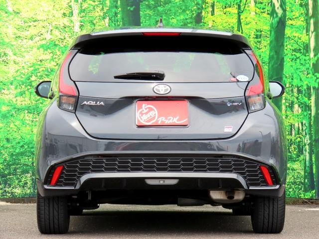 TOYOTA AQUA GR SPORT