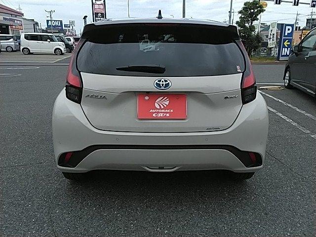 TOYOTA AQUA Z