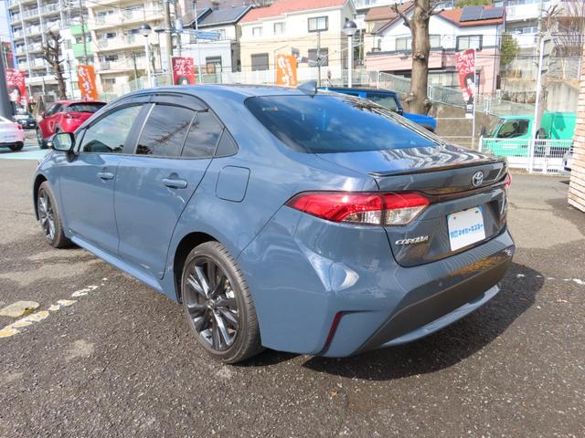 TOYOTA COROLLA HYBRID WxB