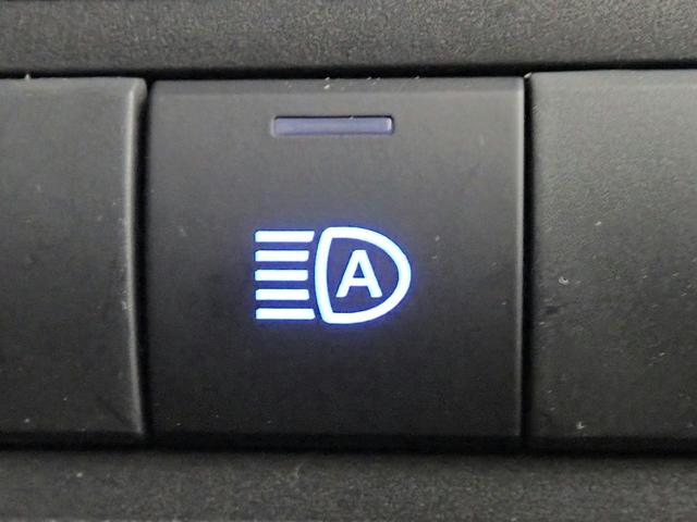 TOYOTA AQUA X