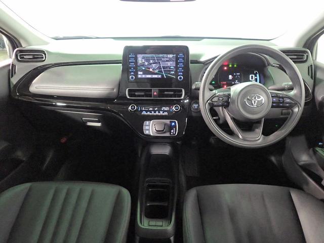 TOYOTA AQUA X