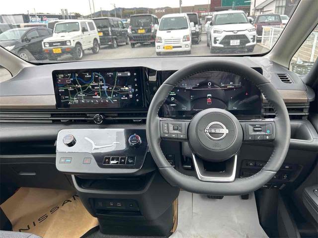 NISSAN SERENA E-POWER HIGHWAY STAR V