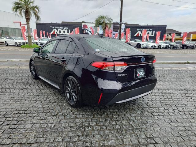 TOYOTA COROLLA HYBRID WxB